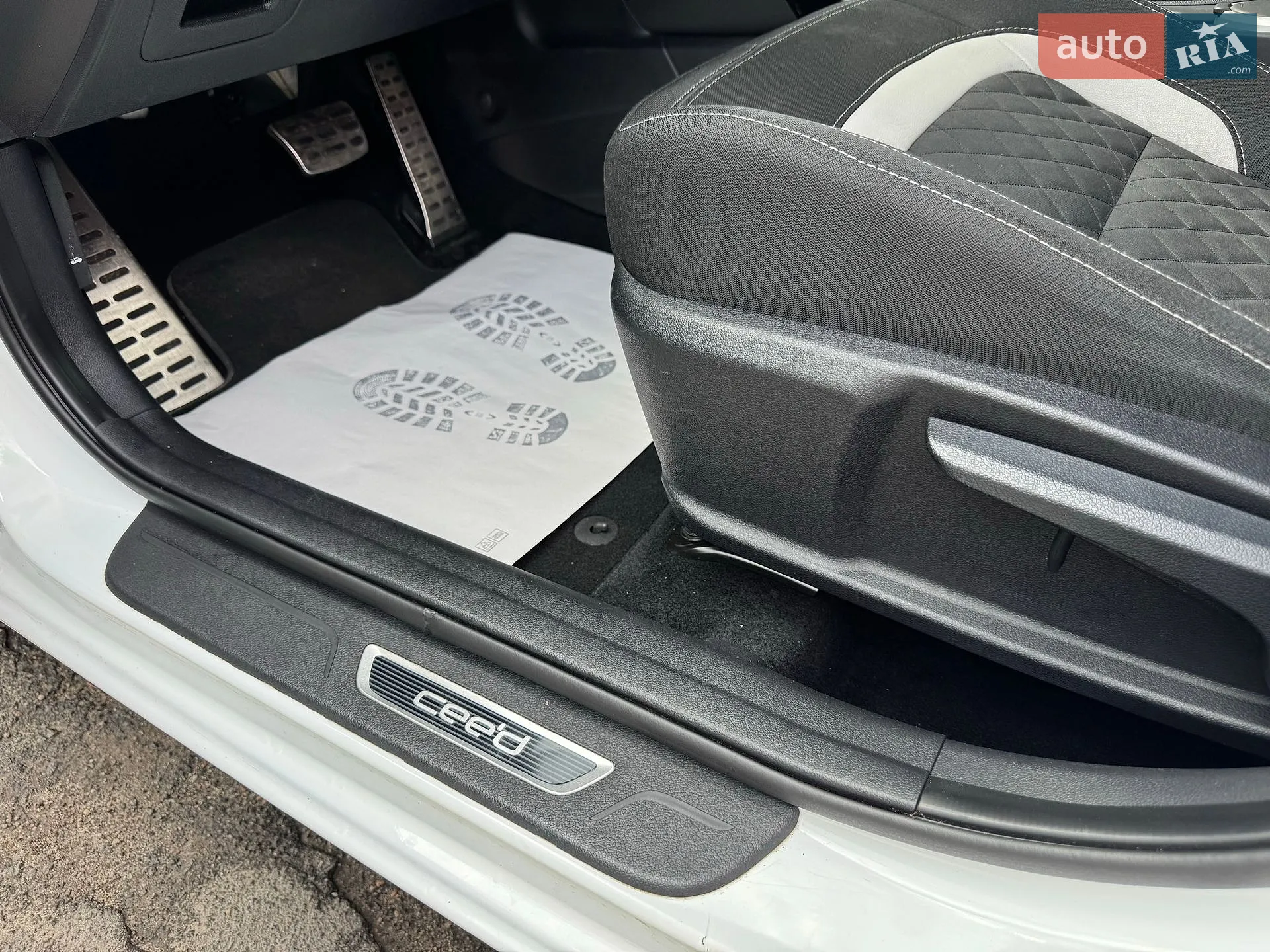 2016 Kia Cee'd - мініатюра 22