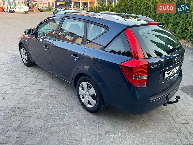 Kia Ceed 2011