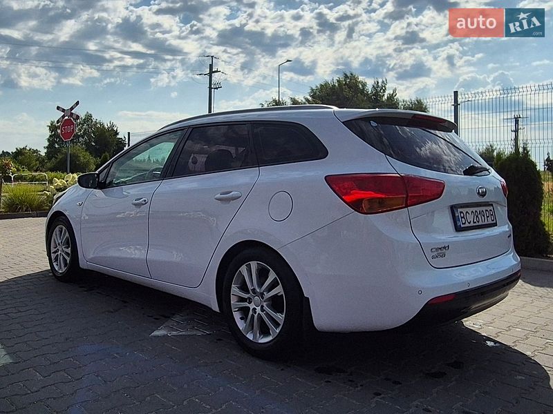 Универсал Kia Ceed 2015 в Сосновке