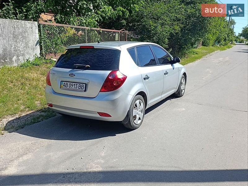 Хэтчбек Kia Ceed 2008 в Виннице