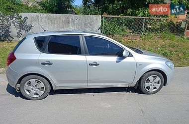Хэтчбек Kia Ceed 2008 в Виннице