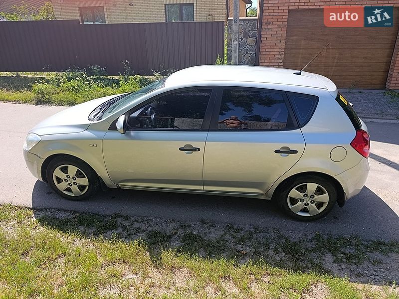 Хэтчбек Kia Ceed 2008 в Виннице