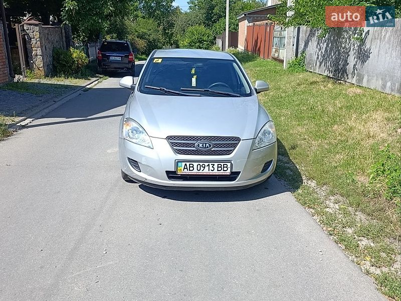 Хэтчбек Kia Ceed 2008 в Виннице