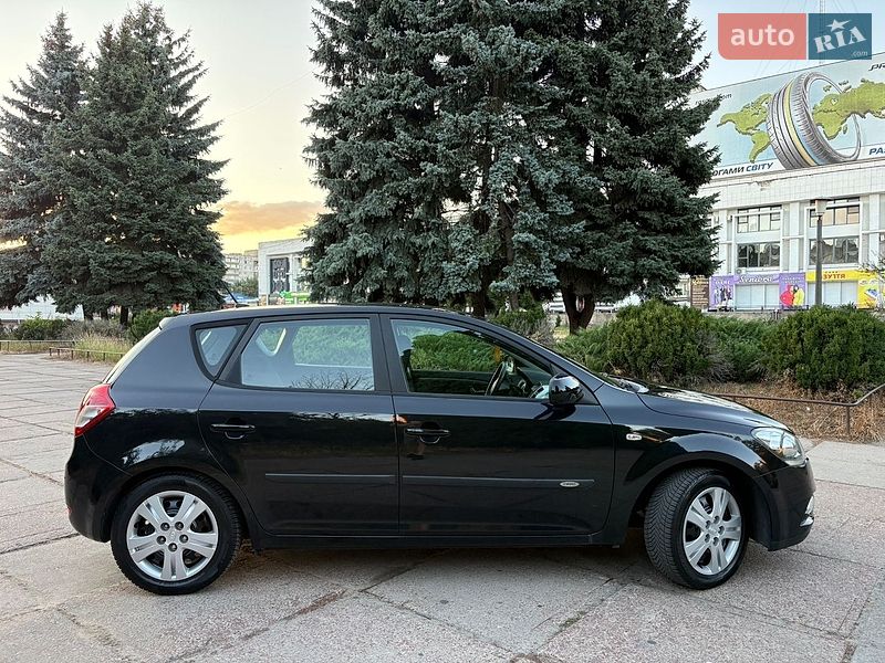 Хэтчбек Kia Ceed 2010 в Белой Церкви