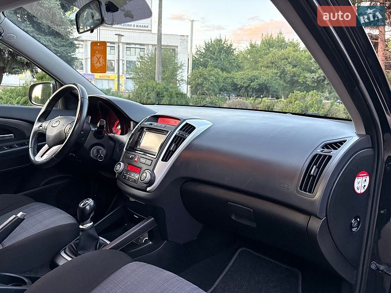 Хэтчбек Kia Ceed 2010 в Белой Церкви