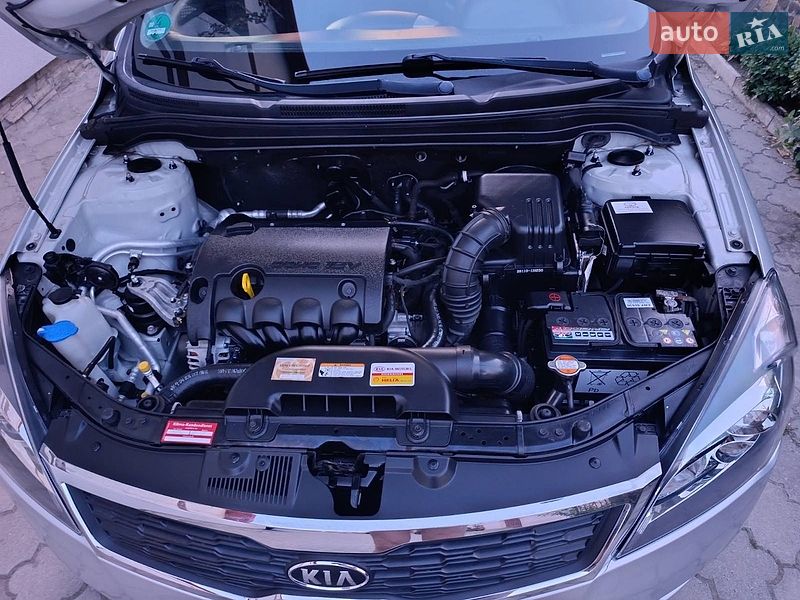 Універсал Kia Ceed 2011 в Луцьку