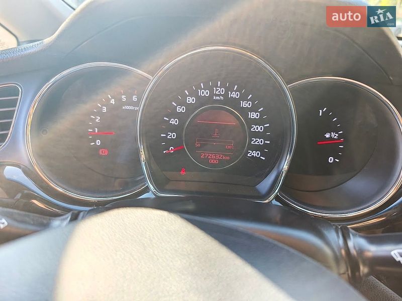 Хетчбек Kia Ceed 2015 в Запоріжжі