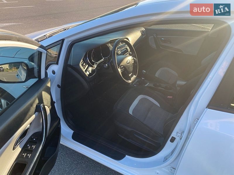 Хэтчбек Kia Ceed 2013 в Киеве фото 9 Хэтчбек Kia Ceed 2013 в Киеве