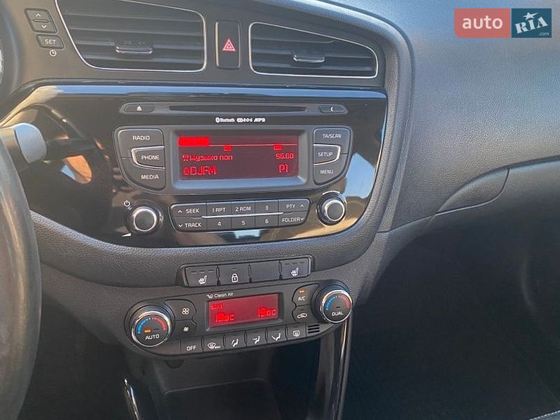 Хэтчбек Kia Ceed 2013 в Киеве фото 14 Хэтчбек Kia Ceed 2013 в Киеве