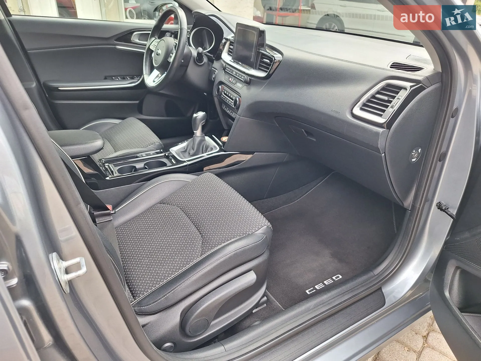2018 Kia Cee'd - мініатюра 17