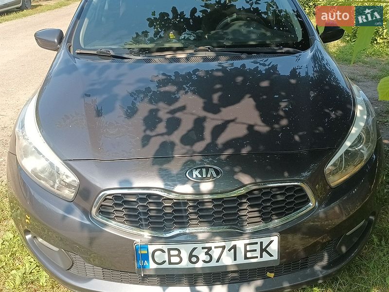 Хэтчбек Kia Ceed 2013 в Чернигове фото 3 Хэтчбек Kia Ceed 2013 в Чернигове