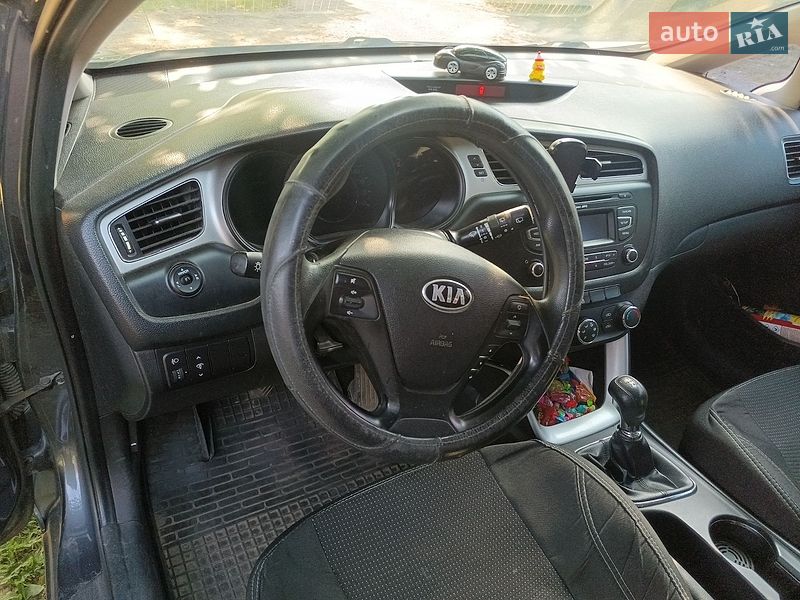 Хэтчбек Kia Ceed 2013 в Чернигове фото 13 Хэтчбек Kia Ceed 2013 в Чернигове