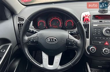 Хэтчбек Kia Ceed 2012 в Полтаве