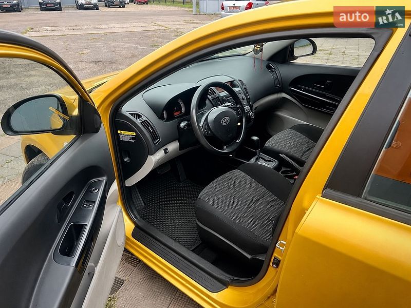 Хетчбек Kia Ceed 2008 в Харкові