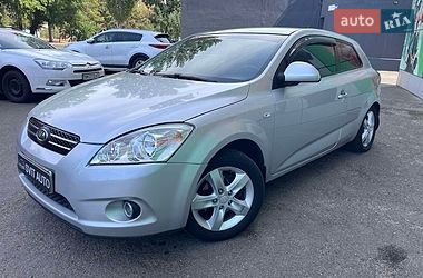Хетчбек Kia Ceed 2008 в Миколаєві