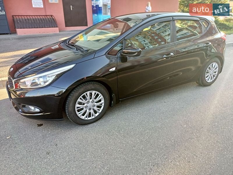 Хетчбек Kia Ceed 2013 в Харкові
