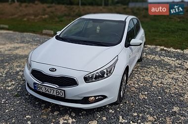 Хетчбек Kia Ceed 2015 в Дубні
