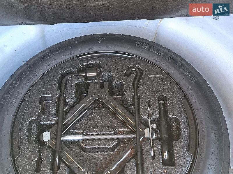 Хетчбек Kia Ceed 2015 в Дубні