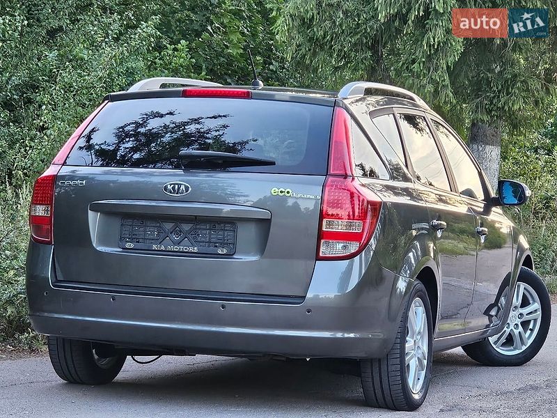 Универсал Kia Ceed 2009 в Дрогобыче
