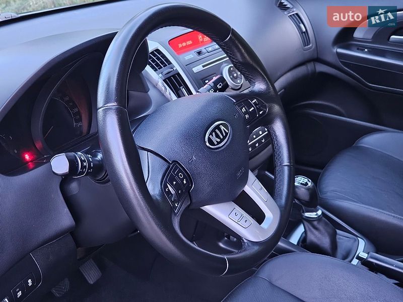 Универсал Kia Ceed 2009 в Дрогобыче
