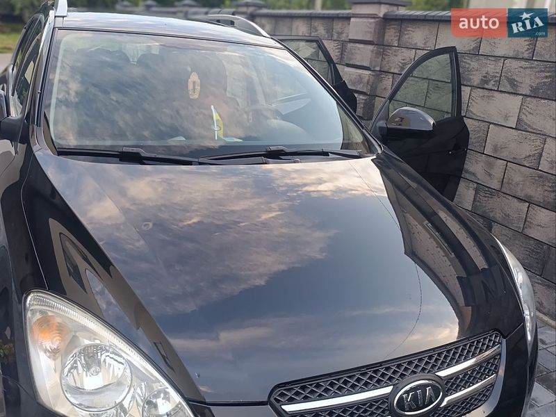 Универсал Kia Ceed 2009 в Ровно