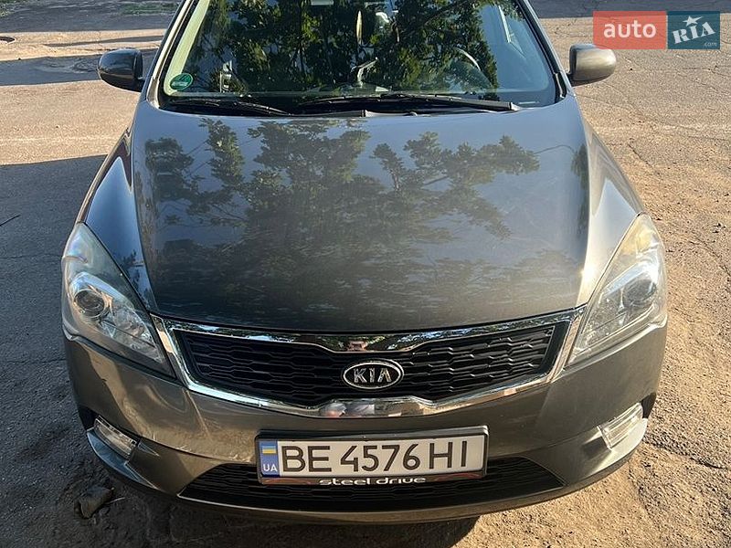 Универсал Kia Ceed 2009 в Николаеве