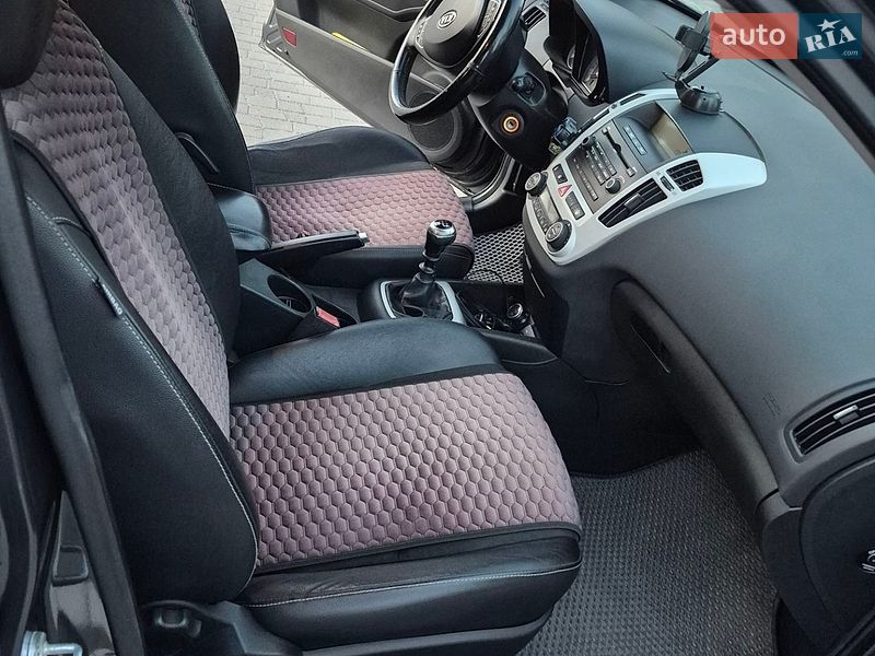 Универсал Kia Ceed 2008 в Буче фото 10 Универсал Kia Ceed 2008 в Буче