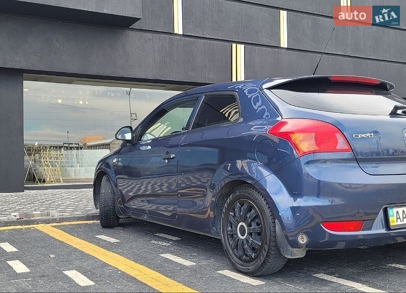 Хетчбек Kia Ceed 2009 в Гостомелі