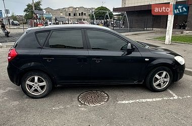 Хэтчбек Kia Ceed 2007 в Каменском