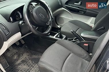 Хэтчбек Kia Ceed 2007 в Каменском