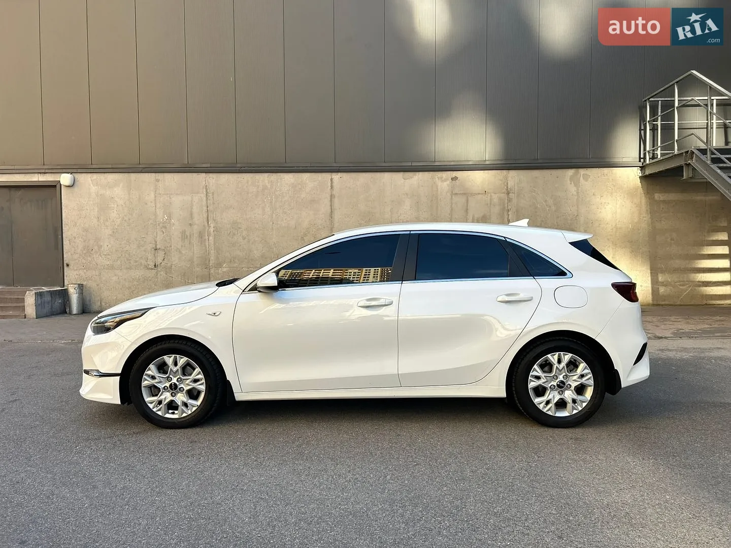 2023 Kia Cee'd - мініатюра 8