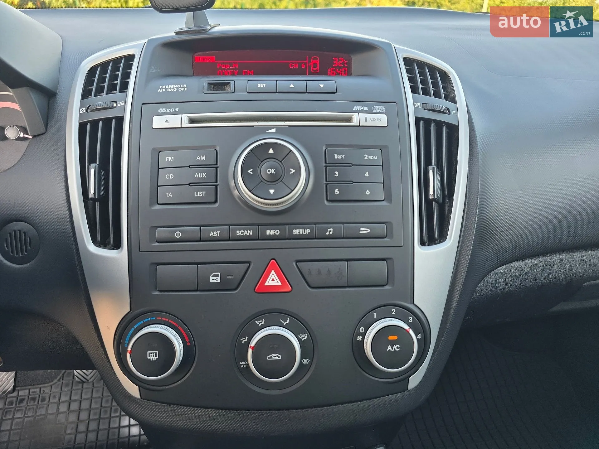 2011 Kia Cee'd - мініатюра 31