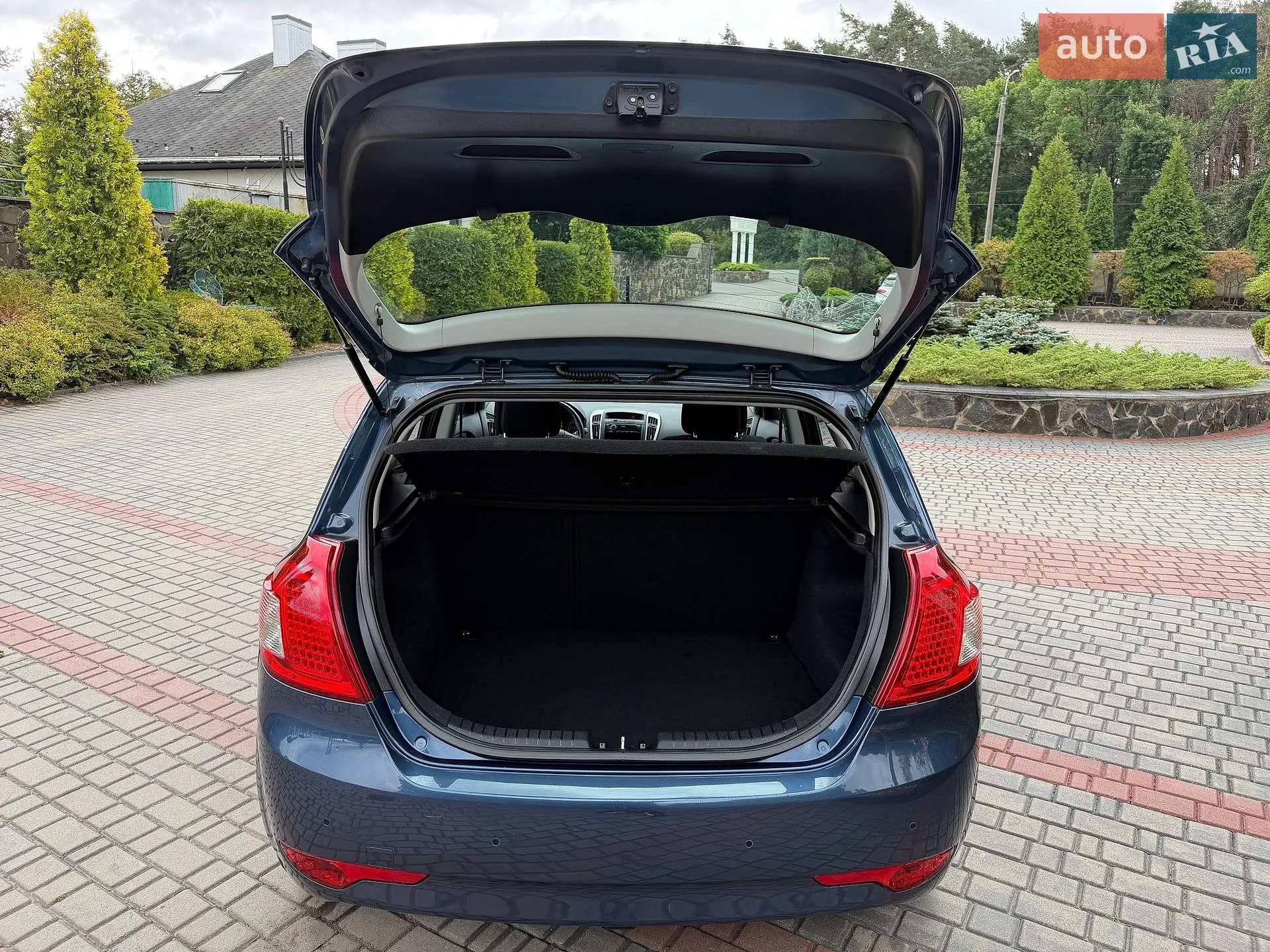 2010 Kia Cee'd - мініатюра 47