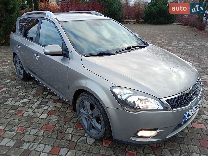 Універсал Kia Ceed 2012 в Нововолинську