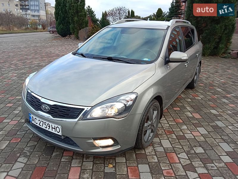 Універсал Kia Ceed 2012 в Нововолинську