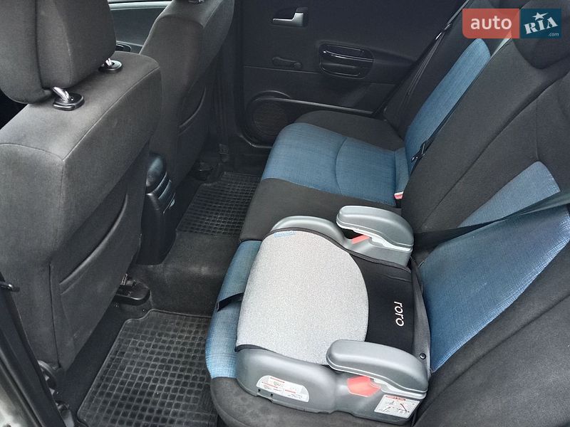 Універсал Kia Ceed 2012 в Нововолинську