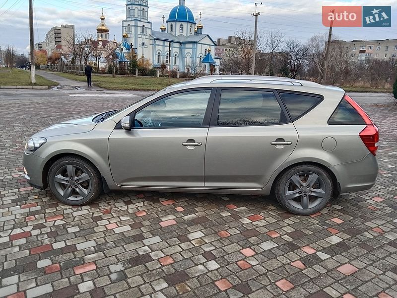 Універсал Kia Ceed 2012 в Нововолинську
