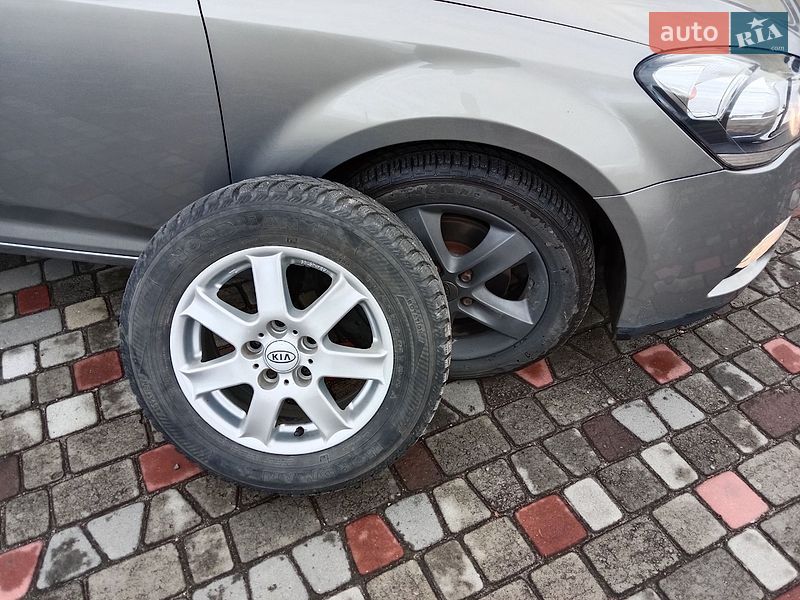 Універсал Kia Ceed 2012 в Нововолинську