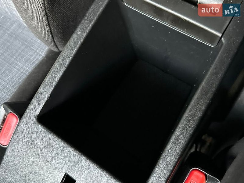 Хетчбек Kia Ceed 2010 в Івано-Франківську фото 28 Хетчбек Kia Ceed 2010 в Івано-Франківську