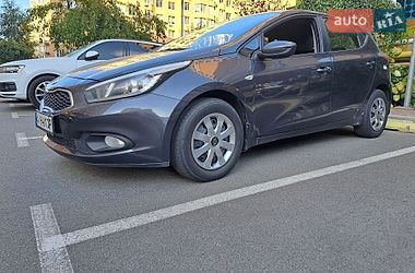 Хэтчбек Kia Ceed 2013 в Киеве
