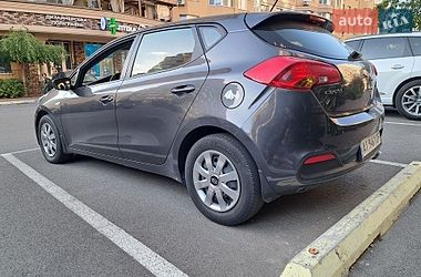 Хэтчбек Kia Ceed 2013 в Киеве