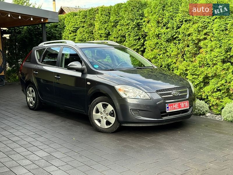 Универсал Kia Ceed 2009 в Дубно