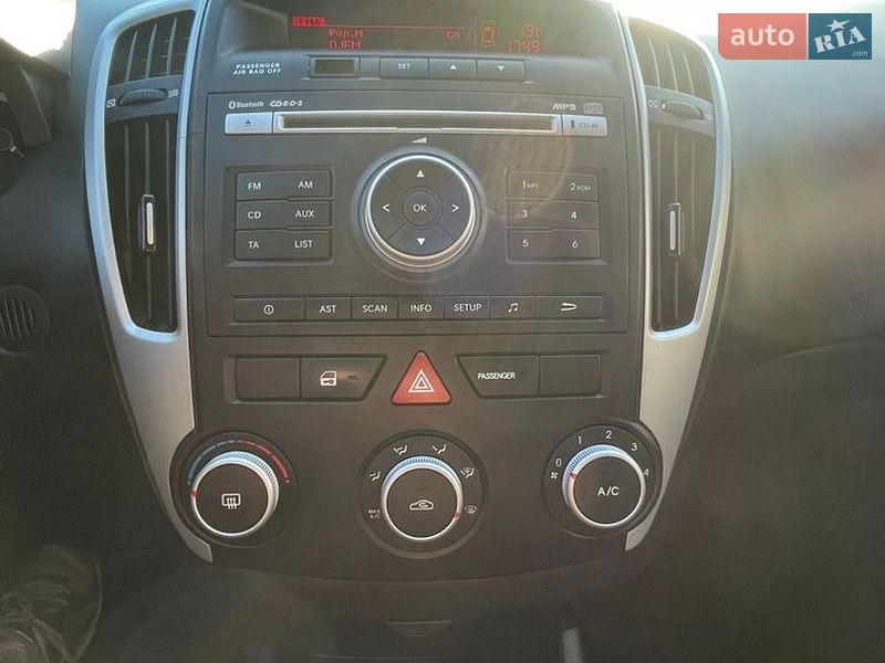 Універсал Kia Ceed 2011 в Луцьку