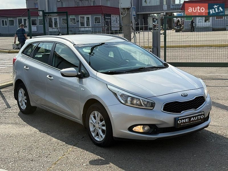 Универсал Kia Ceed 2013 в Киеве