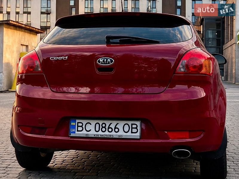 Хетчбек Kia Ceed 2008 в Івано-Франківську фото 9 Хетчбек Kia Ceed 2008 в Івано-Франківську