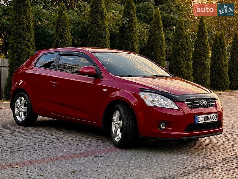 Хетчбек Kia Ceed 2008 в Івано-Франківську фото 4 Хетчбек Kia Ceed 2008 в Івано-Франківську