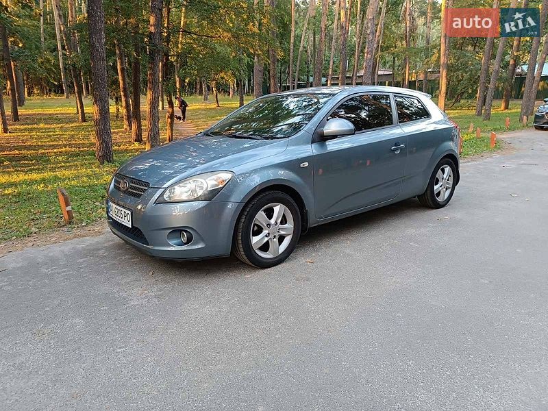 Хетчбек Kia Ceed 2008 в Києві фото 2 Хетчбек Kia Ceed 2008 в Києві