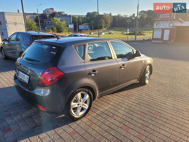 Хетчбек Kia Ceed 2008 в Хмельницькому фото 3 Хетчбек Kia Ceed 2008 в Хмельницькому