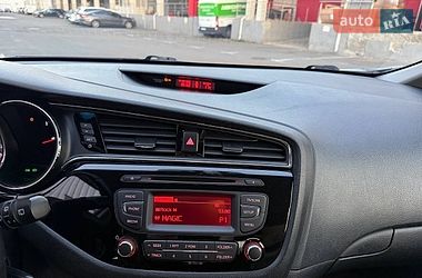 Хетчбек Kia Ceed 2016 в Києві фото 15 Хетчбек Kia Ceed 2016 в Києві