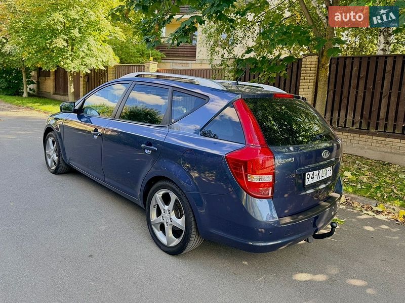 Универсал Kia Ceed 2010 в Киеве